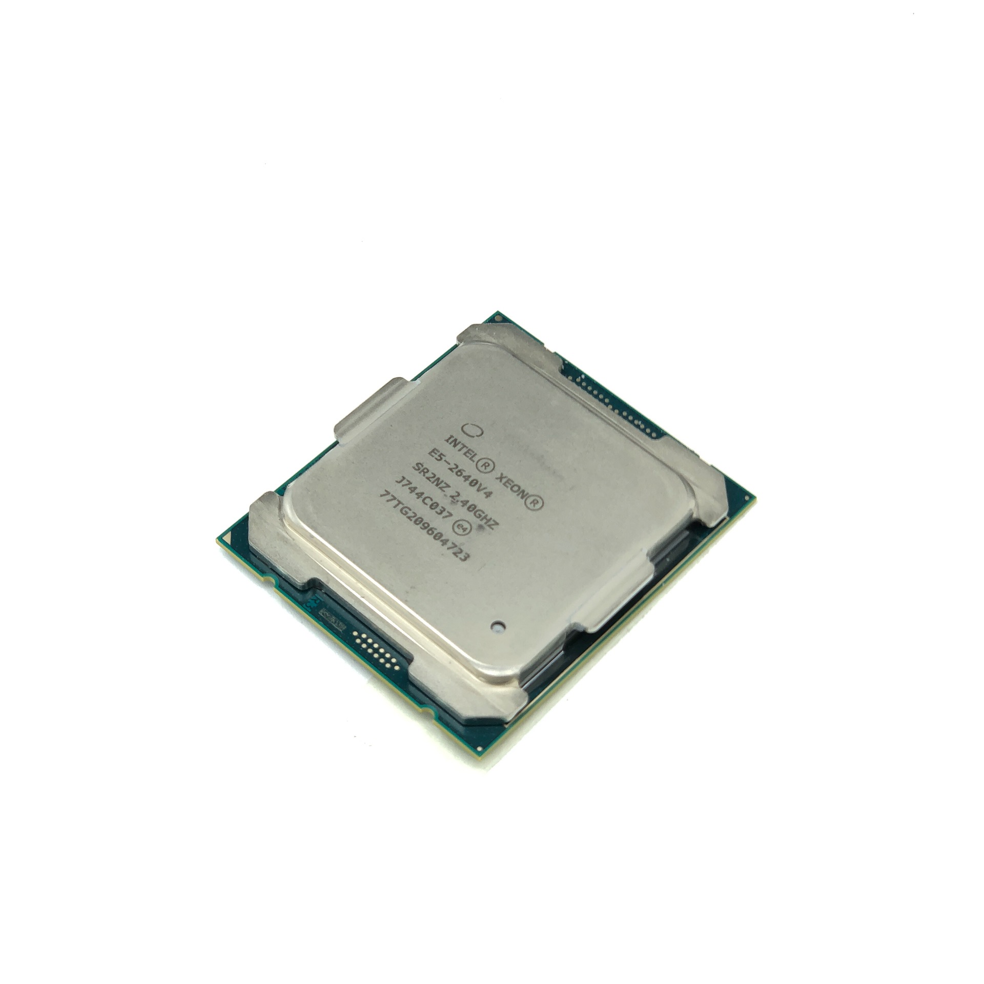 Processore Intel Xeon E5-2640 V4 Usato. 10 Core, 2.40 GHz, Socket LGA2011-3. Codice ZR2NZ. Rimosso Da Server HP Funzionante. Testato E Funzionante.